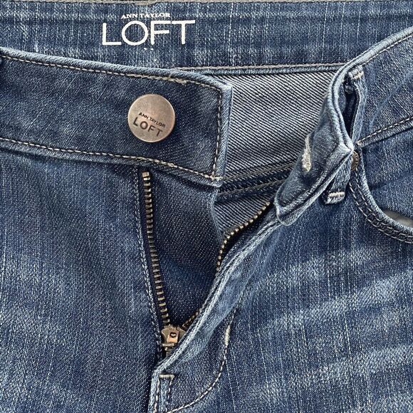 Ann Taylor LOFT Petite SZ 2P Curvy Skinny Jeans Low-Rise Pocket Medium Wash Blue - Picture 6 of 9